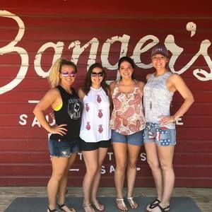 Meet your Posher, Kendra